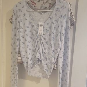 Hollister blue floral top